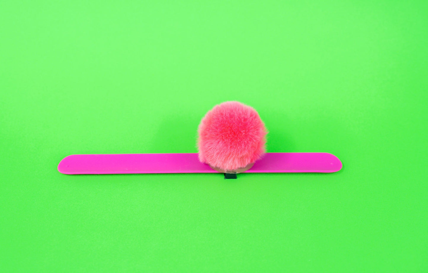 Slap 'n' Snap Bracelet with Pom Pom Accessory